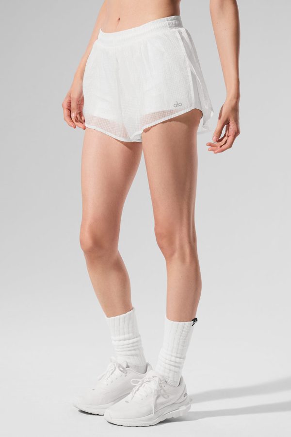 Game Time Short ?C White